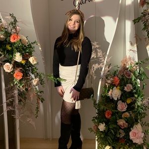 Meet your Posher, Caroline